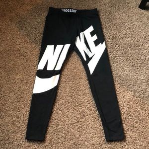 Nike leggings